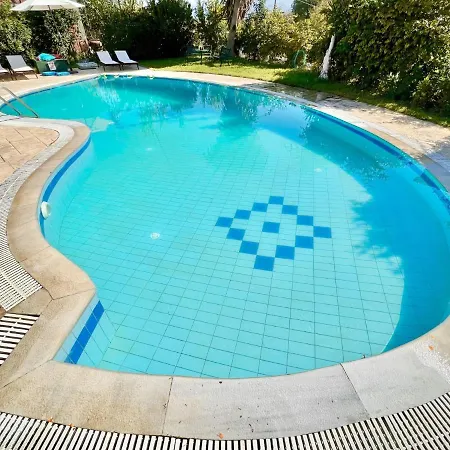 Bougarini With Private Pool By Dadovillas Велонадес